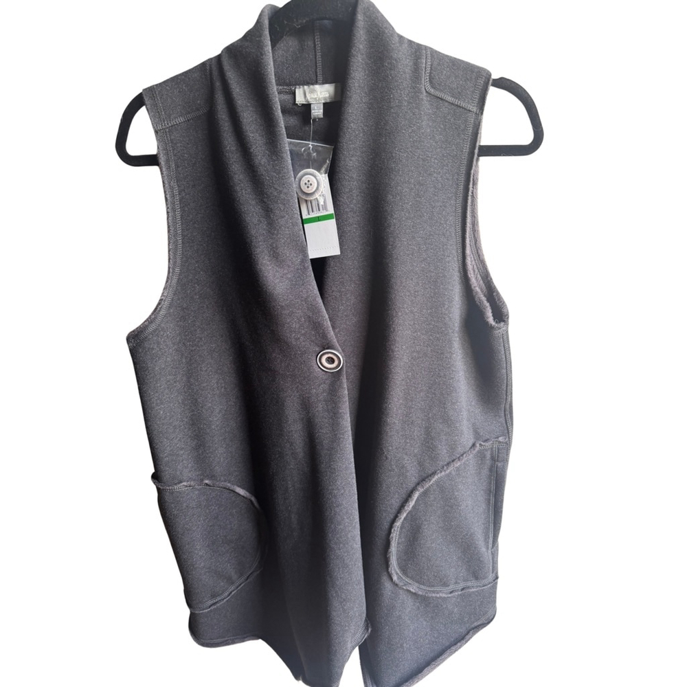 NWT Neiman Marcus Super Soft Fuzzy Vest Size, Dark Grey Size L